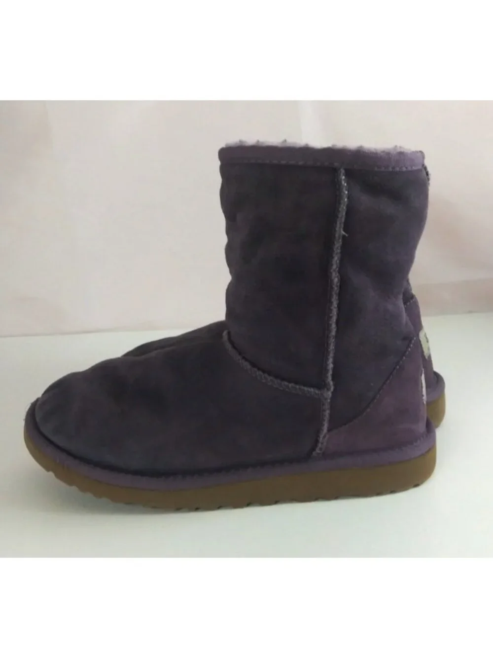 Ugg Australia Women's Sheepskin Purple Suede Boots Size 5